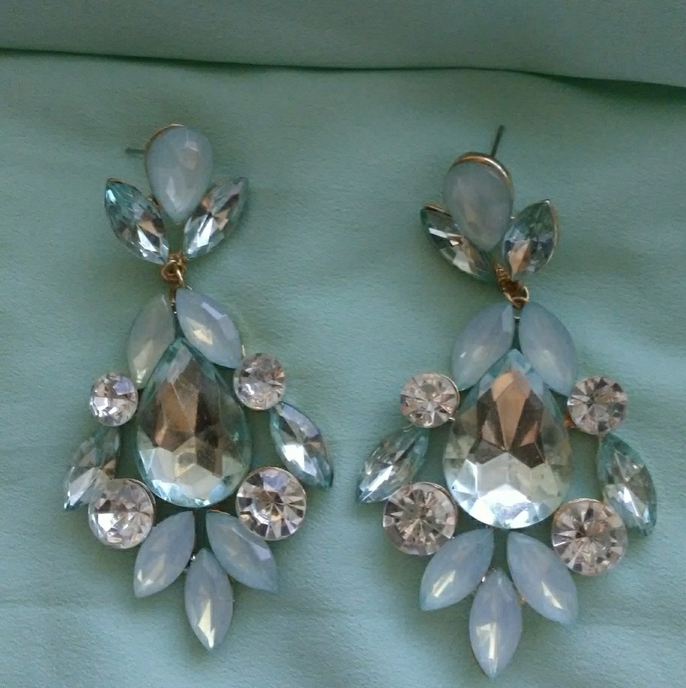 Xquisite Boutique earrings